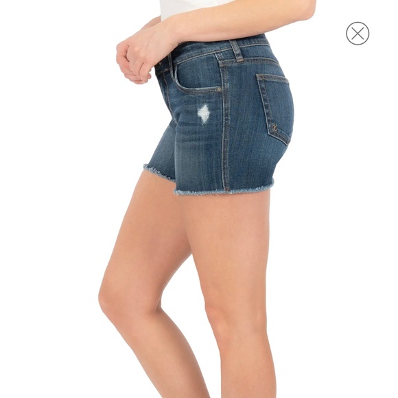 ⭐️SALE⭐️ KUT from the Kloth “Gidget” Shorts - Picture 3 of 3